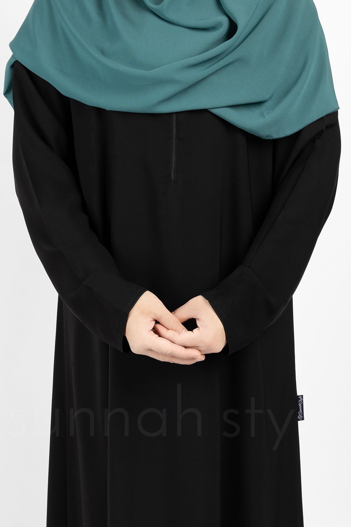 Sunnah Style Plain Closed Abaya Slim Black